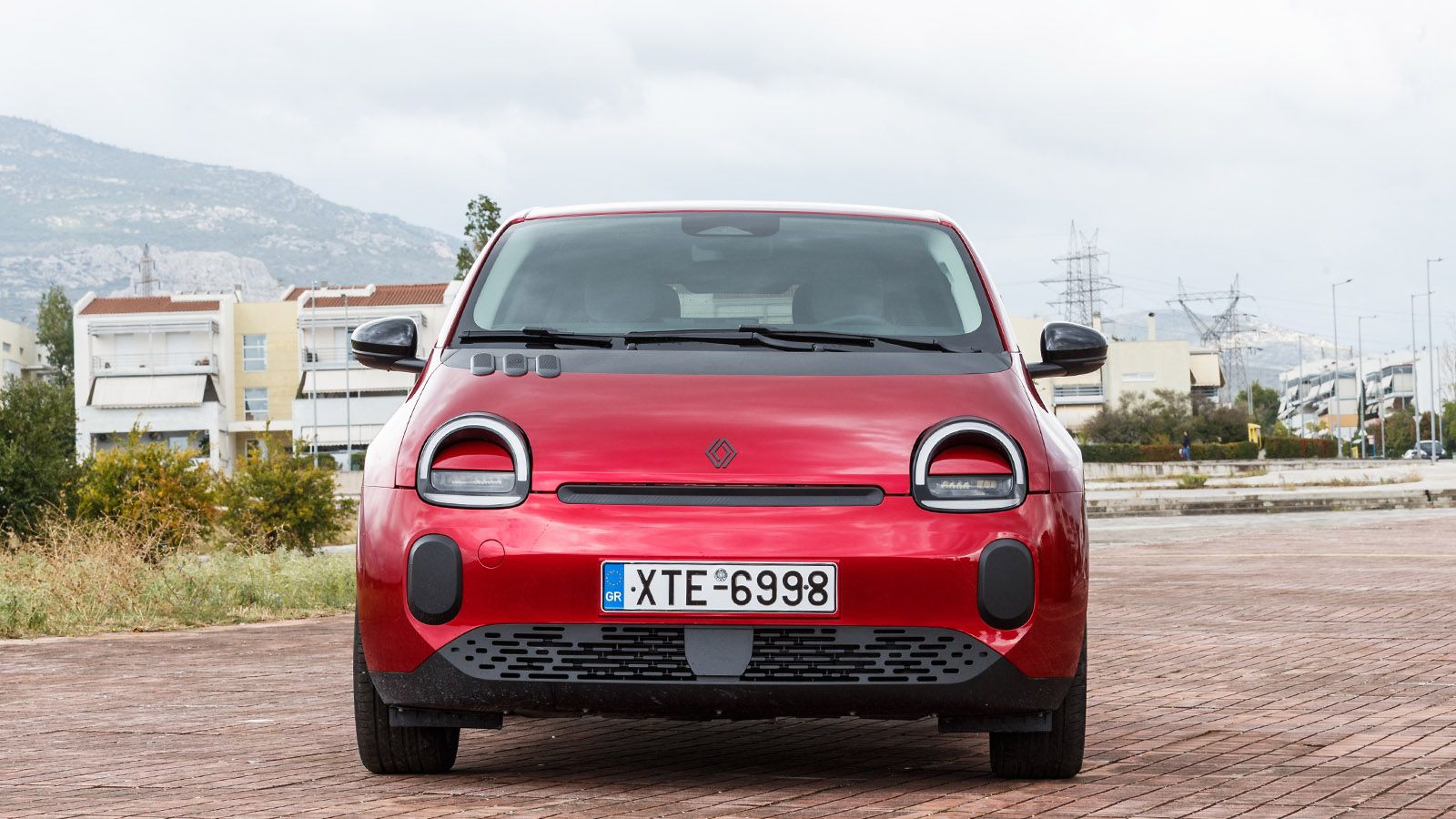 Renault Twingo. Τι βαθμό παίρνει σε κατανάλωση, χώρους, επιδόσεις, εγγυήσεις.